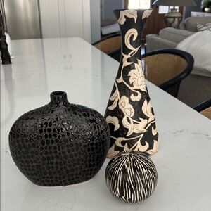 Elegant Black and Cream Set